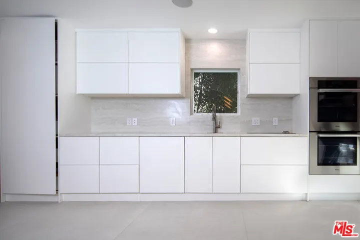9432 Oakmore Road, Los Angeles, California 90035