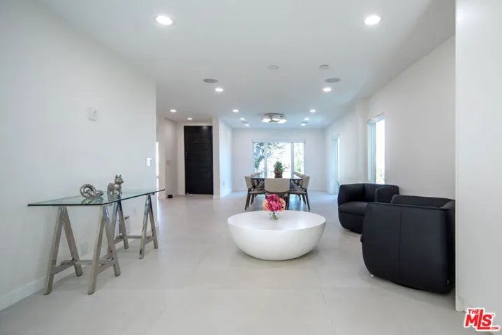 9432 Oakmore Road, Los Angeles, California 90035