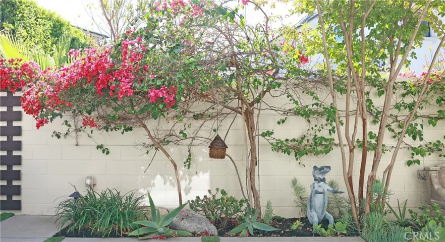 80 Thrush, Irvine, California 92618