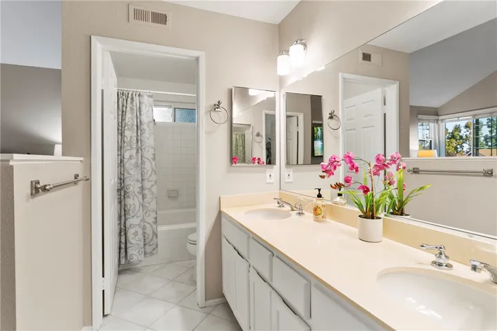 Primary 1 Ensuite Bath