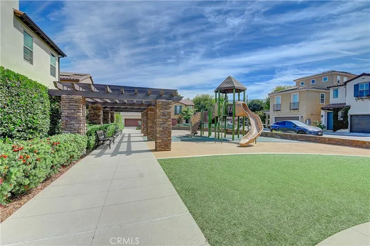 209 Calle Belleza, Lake Forest, California 92630
