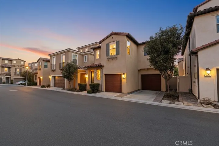 209 Calle Belleza, Lake Forest, California 92630