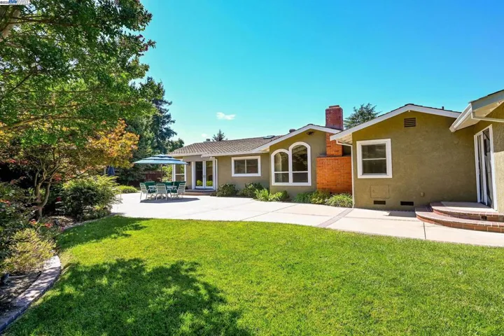 17 Dogwood Ct, Walnut Creek, California 94598