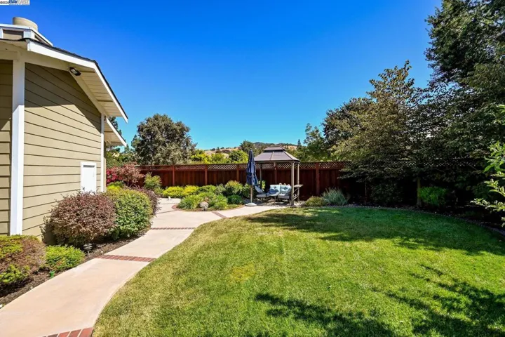 17 Dogwood Ct, Walnut Creek, California 94598