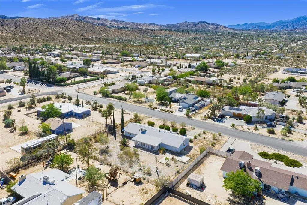 7475 Alaba Ave Avenue, Yucca Valley, California 92284 home-pic-22