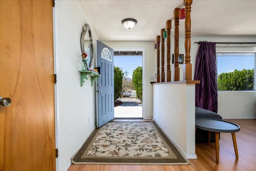 7475 Alaba Ave Avenue, Yucca Valley, California 92284 home-pic-4