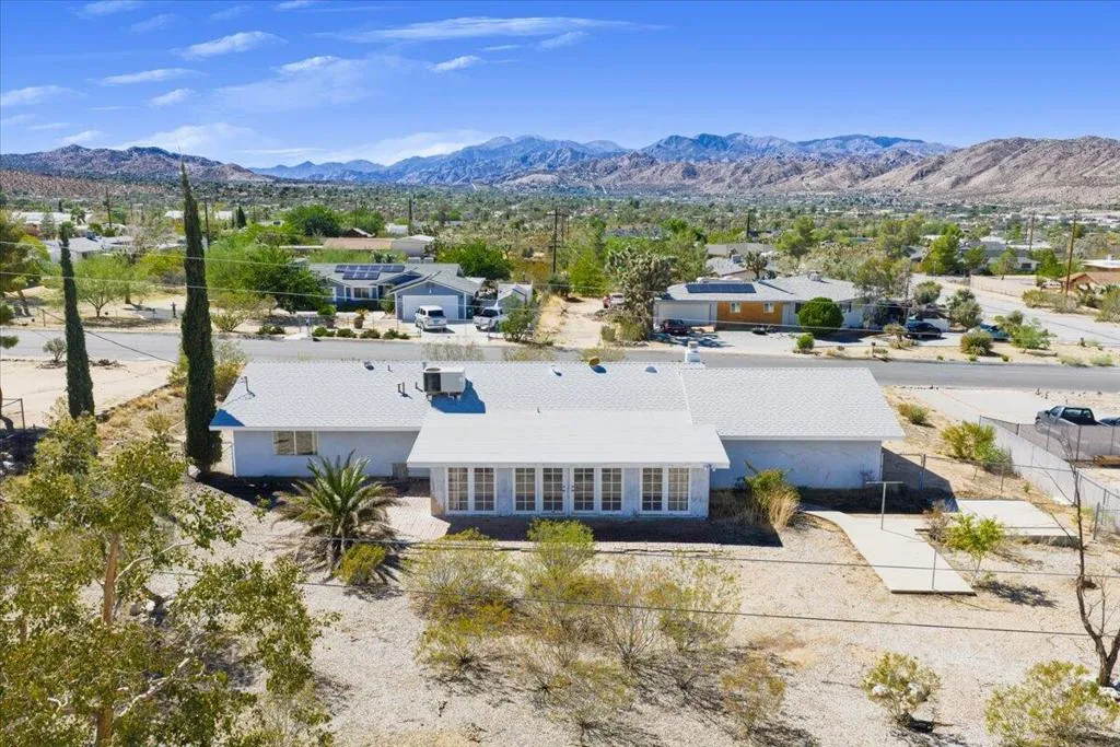 7475 Alaba Ave Avenue, Yucca Valley, California 92284 home-pic-20