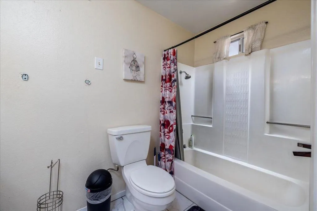 7475 Alaba Ave Avenue, Yucca Valley, California 92284 home-pic-10
