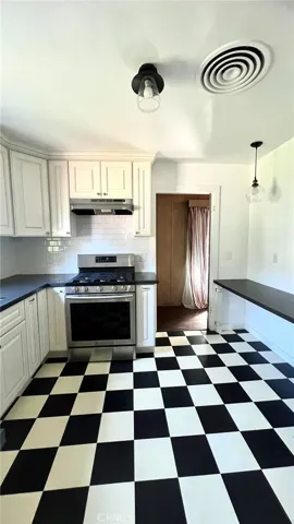 5165 Alta Canyada Road, La Canada Flintridge, California 91011