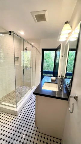 5165 Alta Canyada Road, La Canada Flintridge, California 91011