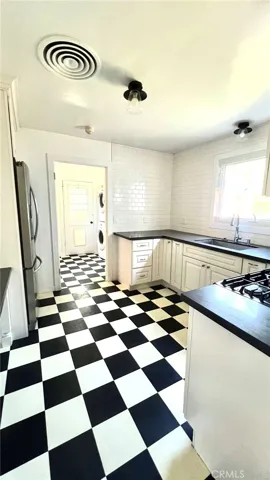 5165 Alta Canyada Road, La Canada Flintridge, California 91011