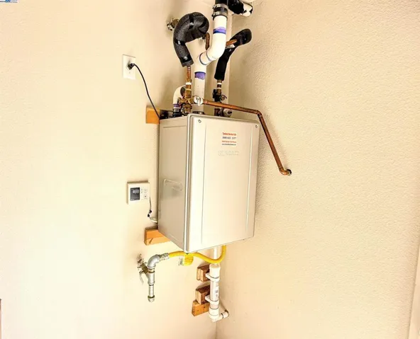 Tankless WaterHeater