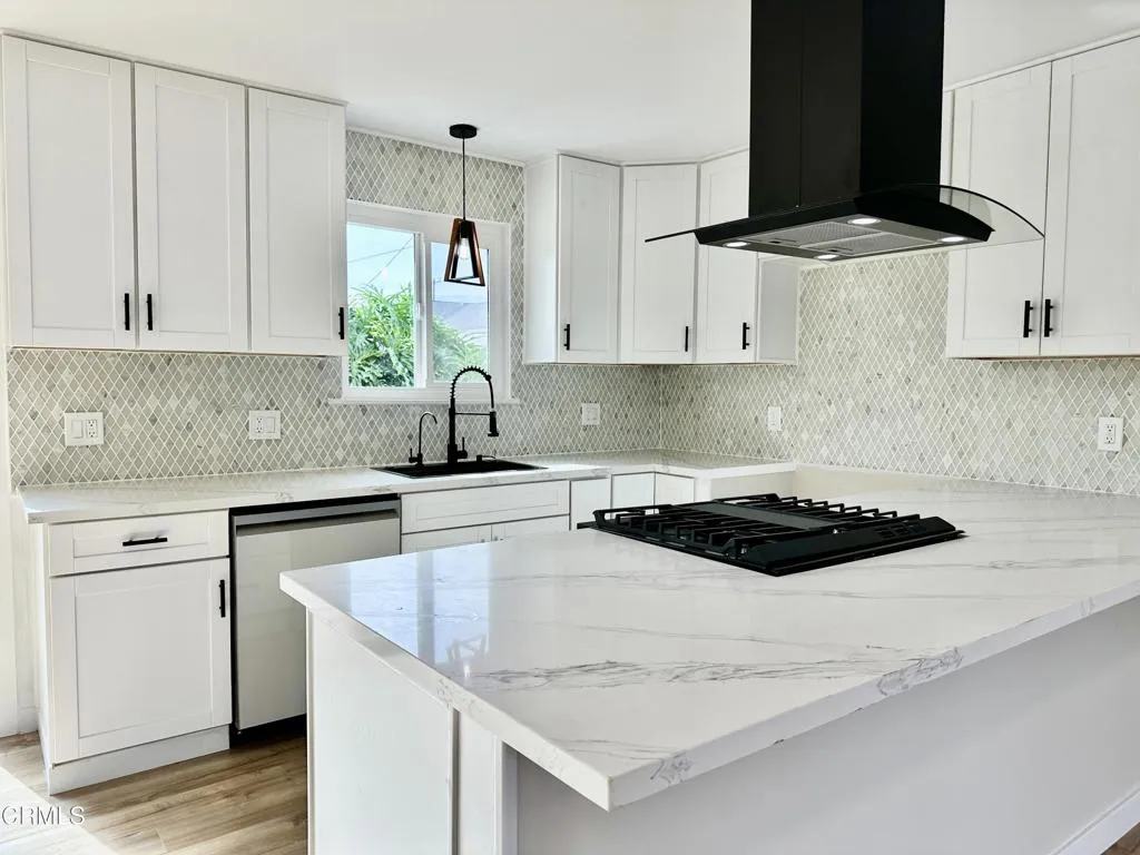 445 Mara Avenue, Ventura, California 93004 home-pic-24