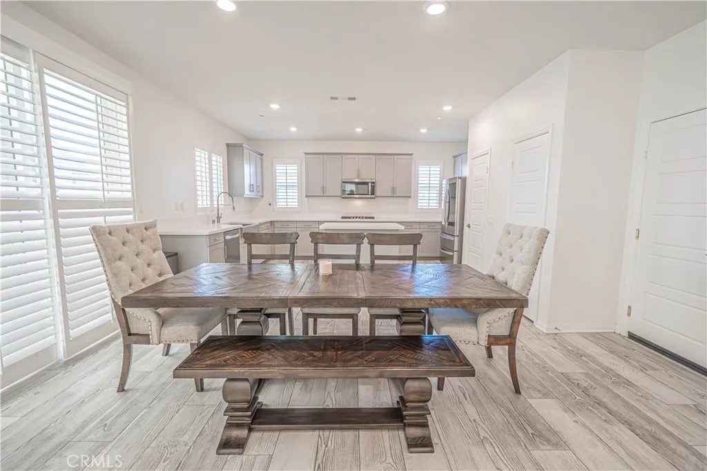 17047 Zion Dr., Canyon Country, California 91387 home-pic-7