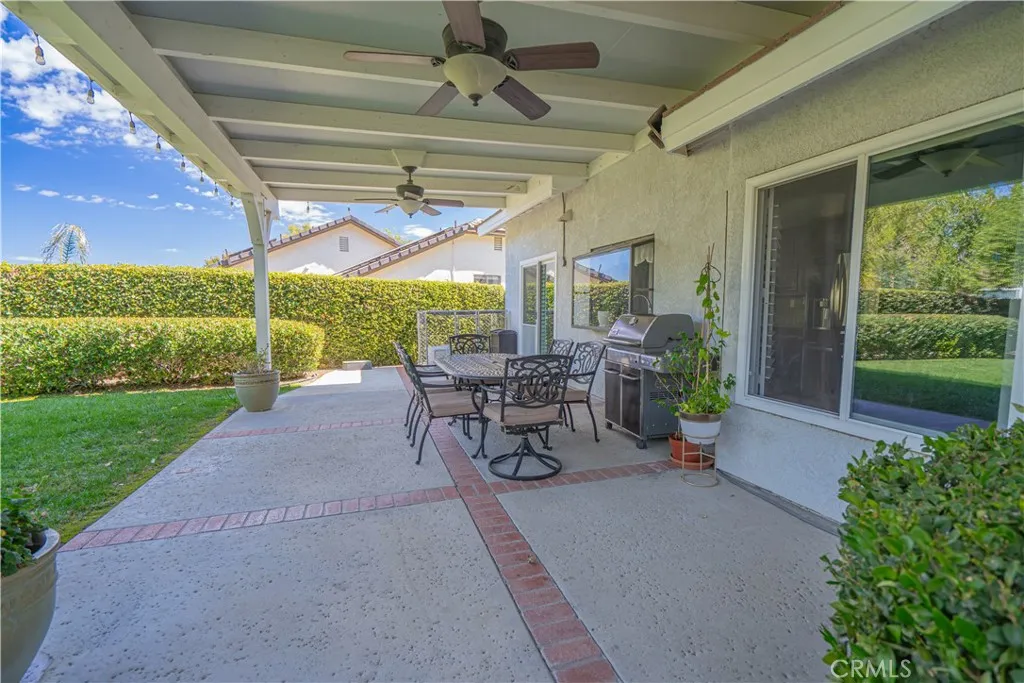 28655 Greenwood Pl, Castaic, California 91384 home-pic-39