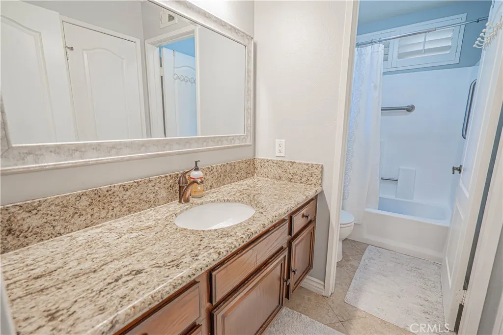28655 Greenwood Pl, Castaic, California 91384 home-pic-27