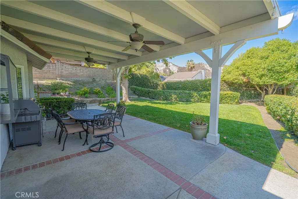 28655 Greenwood Pl, Castaic, California 91384 home-pic-33