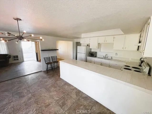 Larger Unit Kitchen