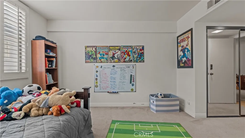 14521 Benefit St 102, Sherman Oaks, California 91403 home-pic-14