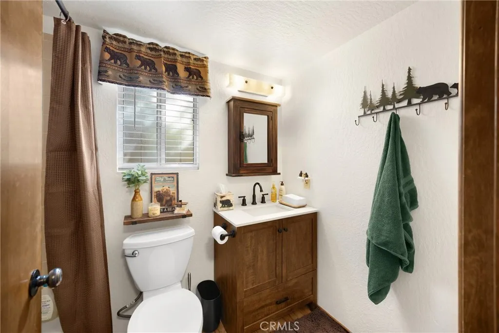 27963 St. Bernard Ln, Lake Arrowhead, California 92352 home-pic-14