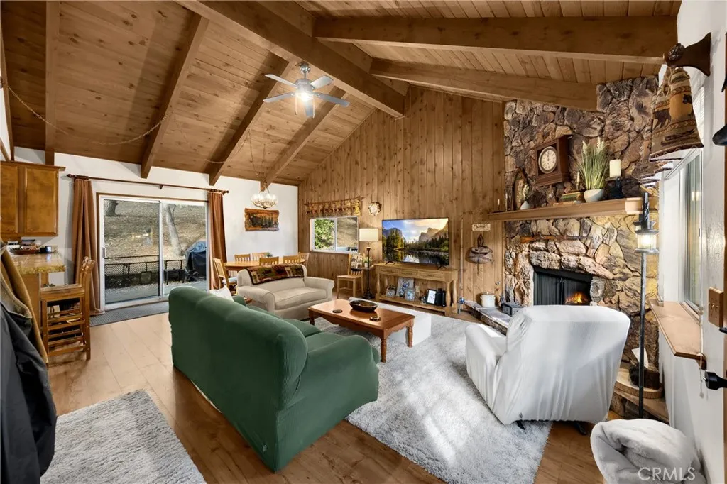 27963 St. Bernard Ln, Lake Arrowhead, California 92352 home-pic-1