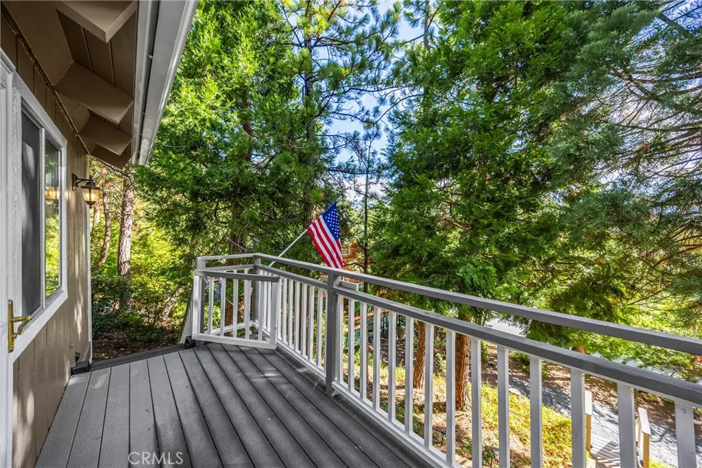27963 St. Bernard Ln, Lake Arrowhead, California 92352 home-pic-32