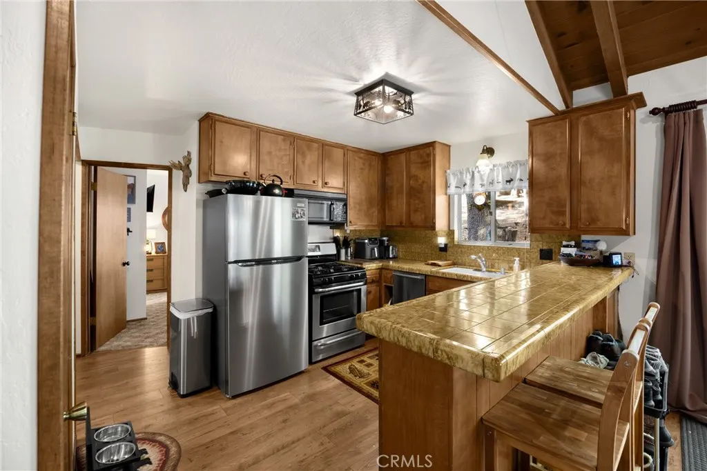 27963 St. Bernard Ln, Lake Arrowhead, California 92352 home-pic-7