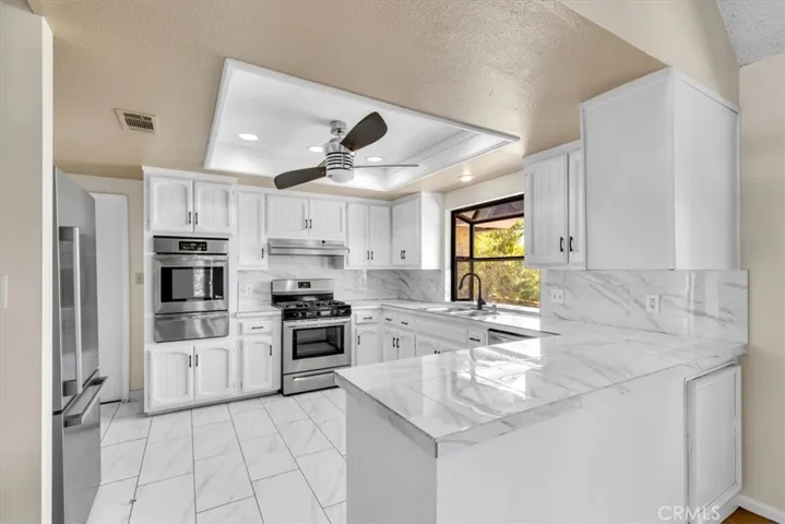 42355 Rockview Drive, Hemet, California 92544