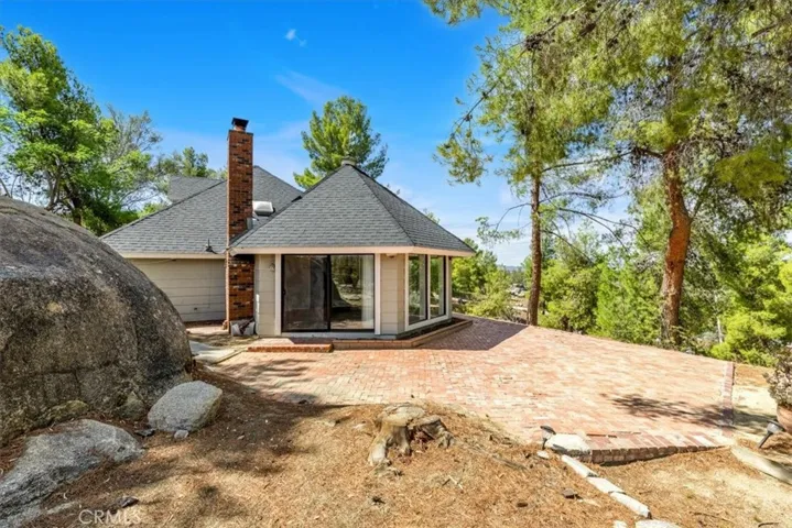 42355 Rockview Drive, Hemet, California 92544