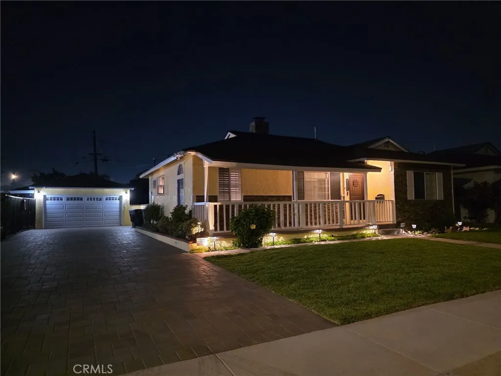 1767 W 244th Street, Torrance, California 90501 home-pic-34