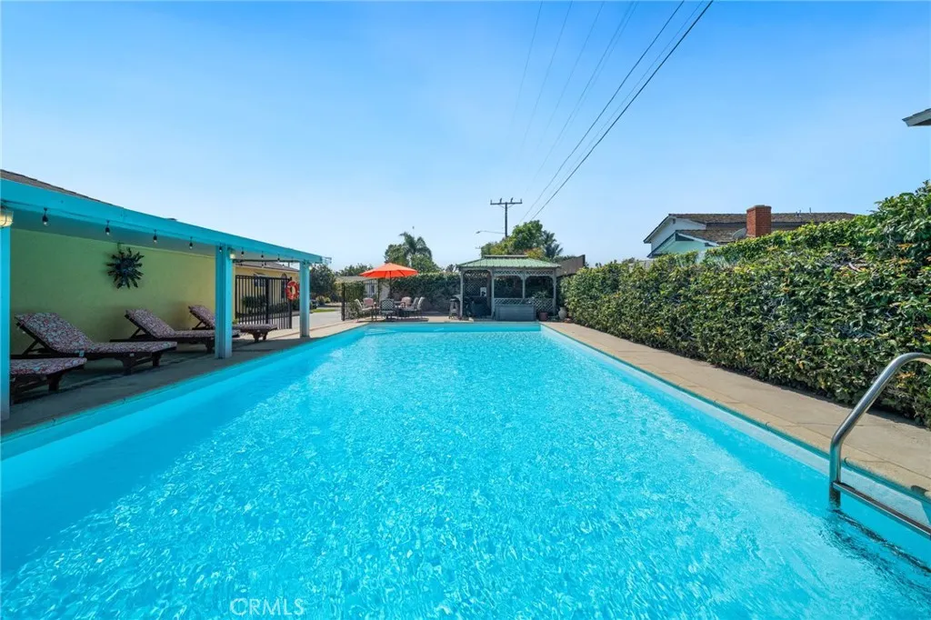 1767 W 244th Street, Torrance, California 90501 home-pic-22