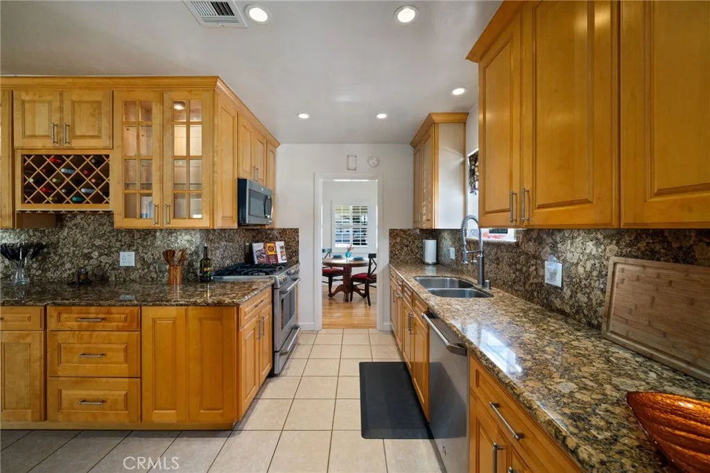 1767 W 244th Street, Torrance, California 90501 home-pic-3
