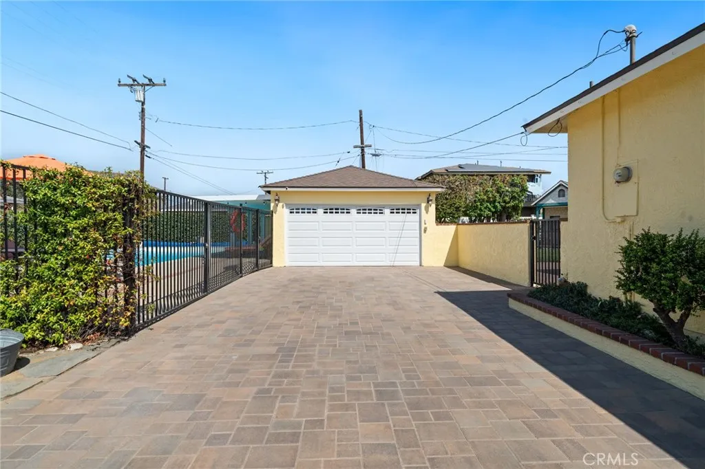1767 W 244th Street, Torrance, California 90501 home-pic-31