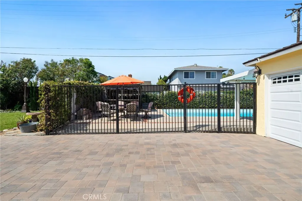 1767 W 244th Street, Torrance, California 90501 home-pic-25