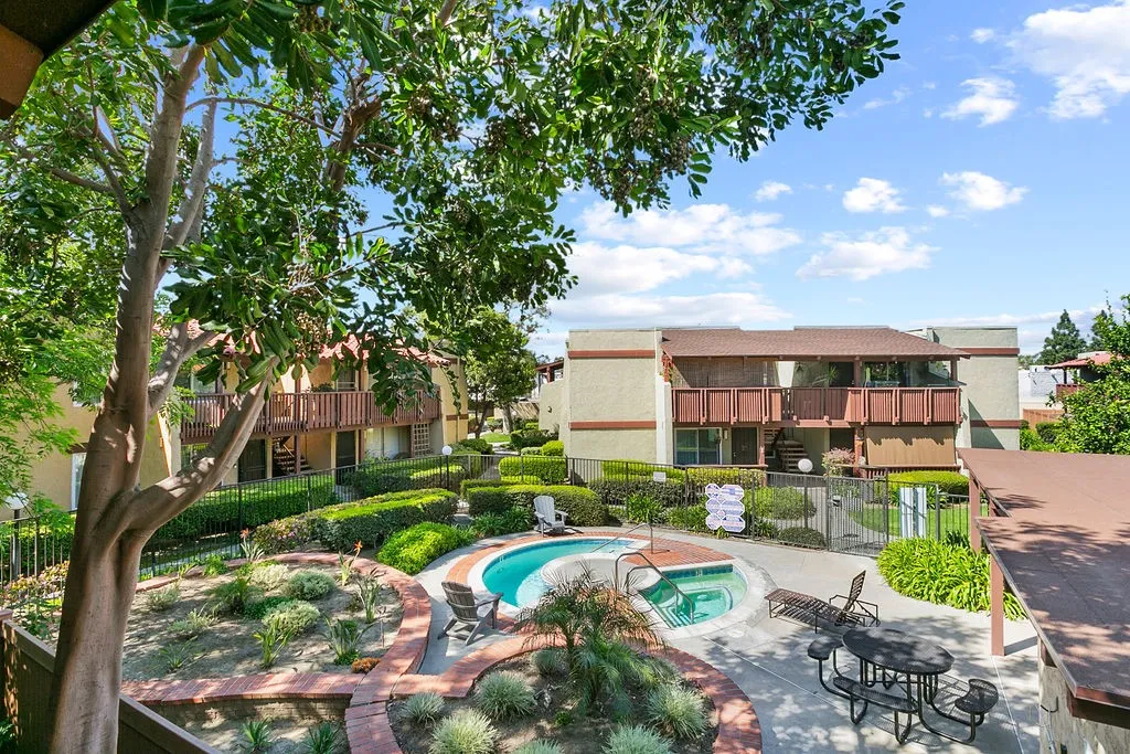 1030 W Macarthur Boulevard 132, Santa Ana, California 92707 home-pic-17