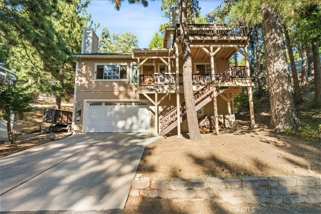 31358 Lightfoot Way, Running Springs, California 92382 home-pic-1