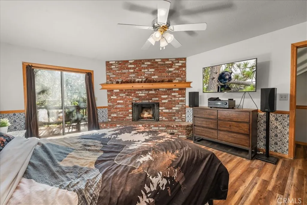 31358 Lightfoot Way, Running Springs, California 92382 home-pic-11