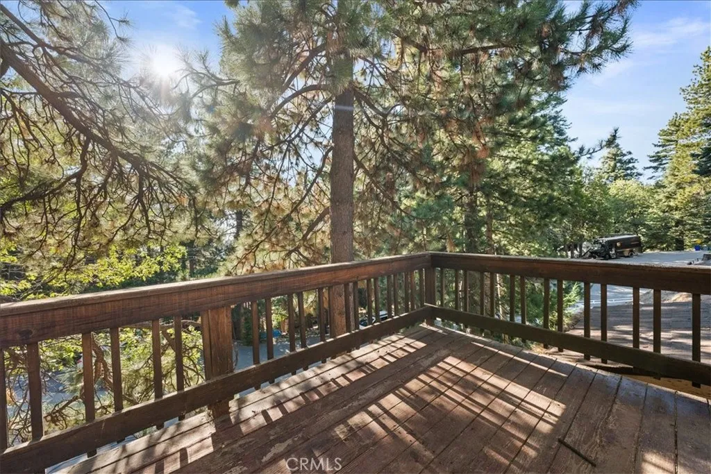31358 Lightfoot Way, Running Springs, California 92382 home-pic-25