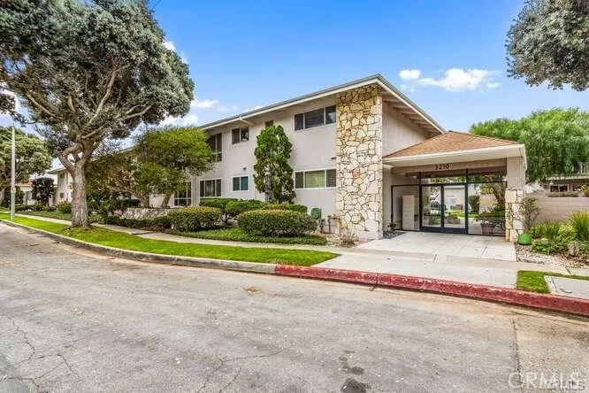 3210 Merrill 23, Torrance, California 90503, 3 Bedrooms Bedrooms, ,2 BathroomsBathrooms,Residential Lease,For Rent,Merrill,SB25220157