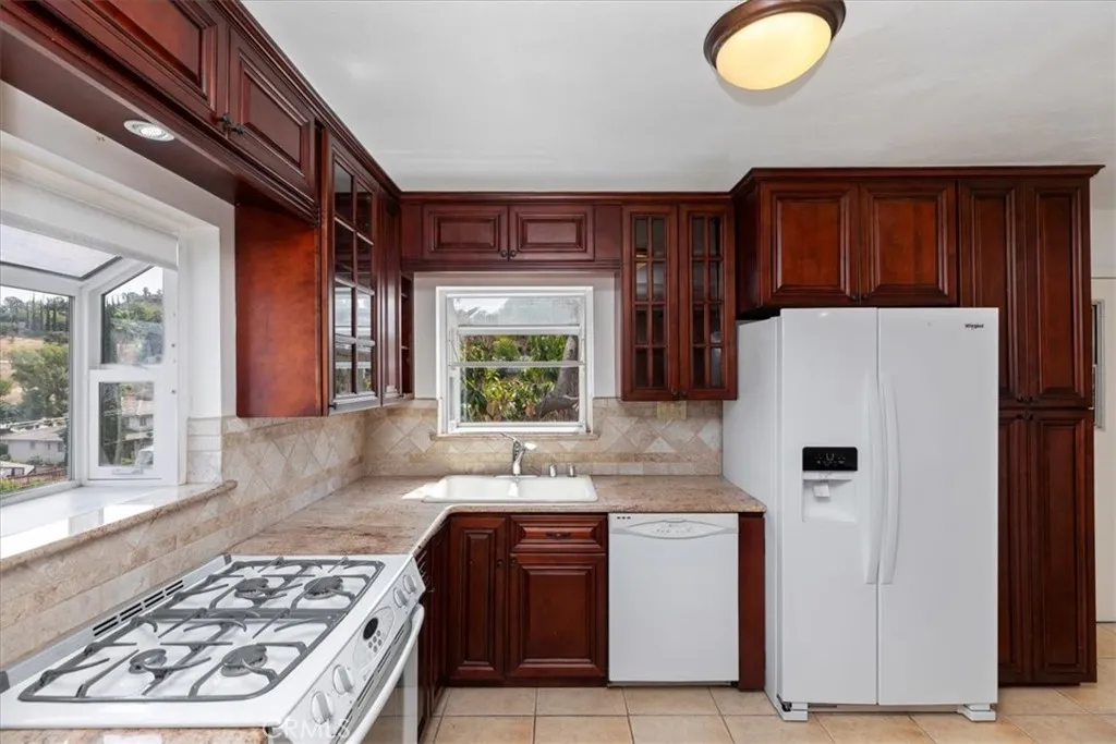 11441 San Juan, Loma Linda, California 92354 home-pic-14