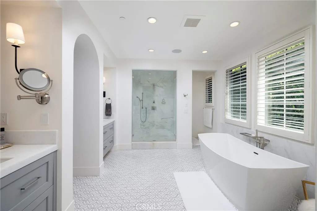 10 Sea Fair, Newport Coast, California 92657 home-pic-21