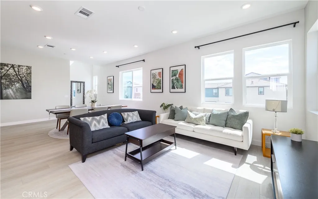 155 Sash, Irvine, California 92618 home-pic-13