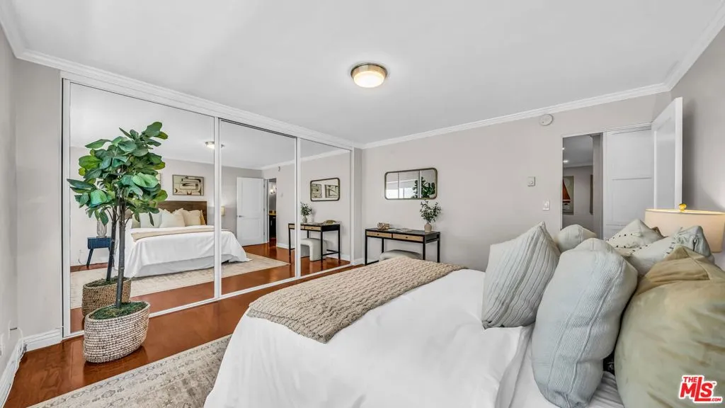 1130 9th Street 1, Santa Monica, California 90403 home-pic-23