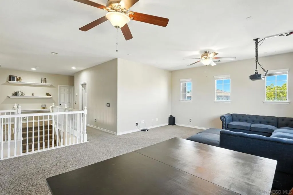 38200 Camarada Ln, Murrieta, California 92563 home-pic-25