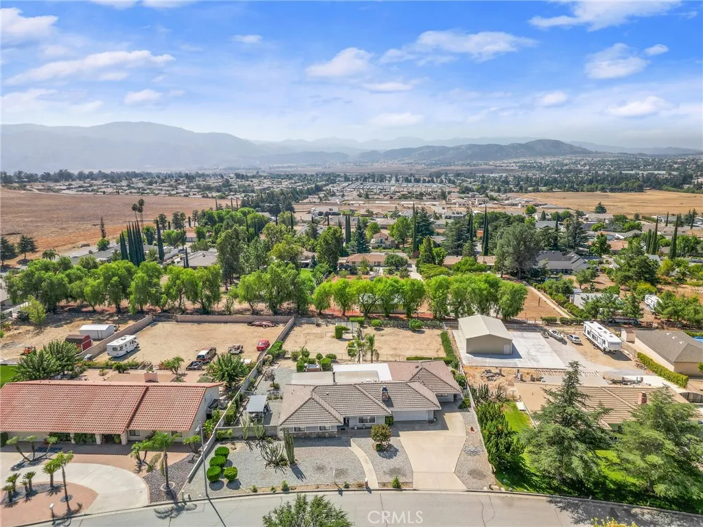 4140 Mockingbird, Banning, California 92220 home-pic-40