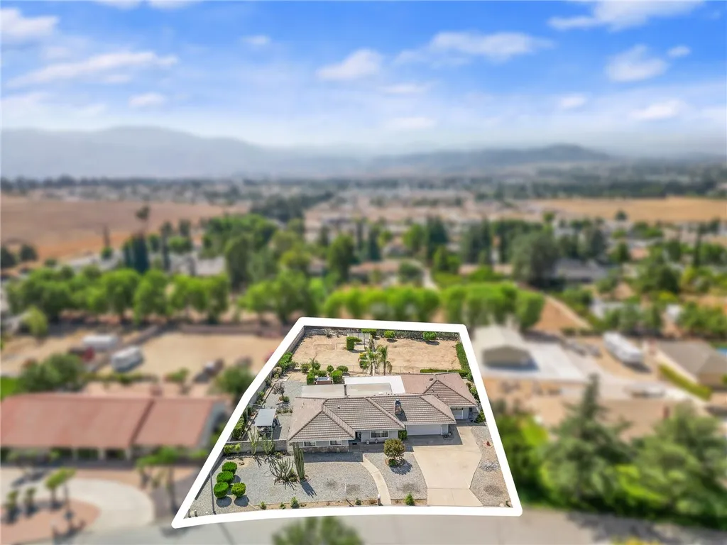 4140 Mockingbird, Banning, California 92220 home-pic-39