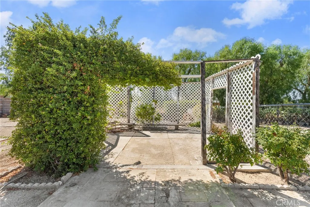 4140 Mockingbird, Banning, California 92220 home-pic-8