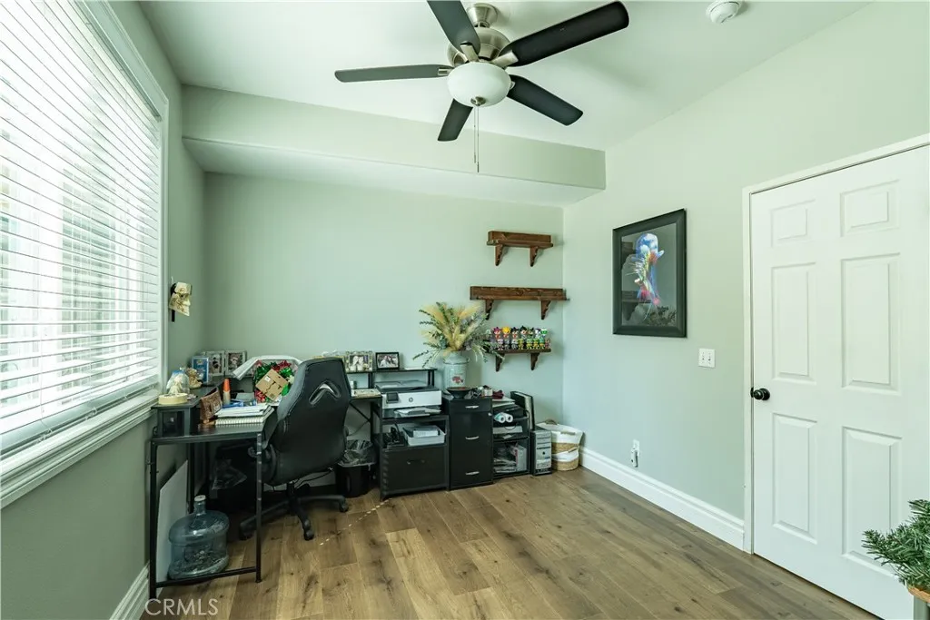 1217 W Avenue H7, Lancaster, California 93534 home-pic-16