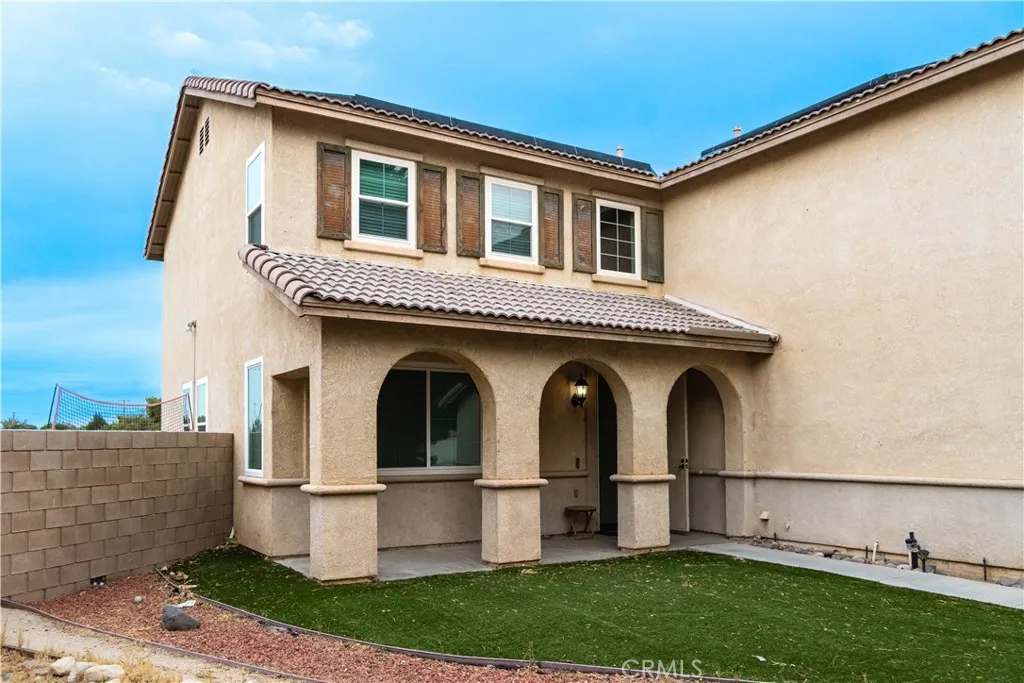 1217 W Avenue H7, Lancaster, California 93534 home-pic-3