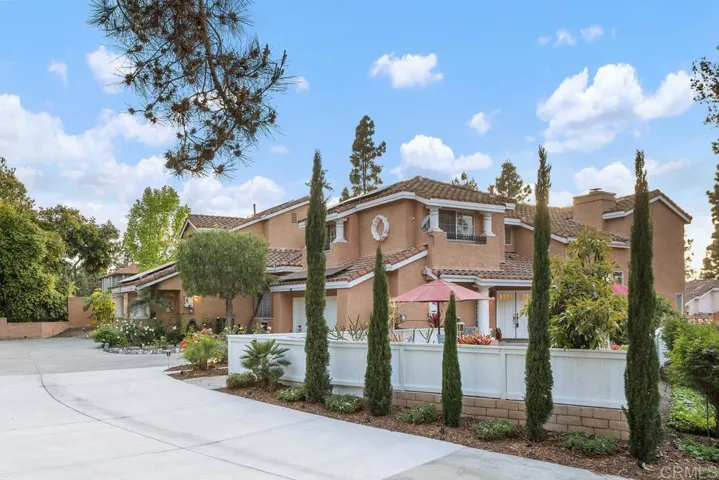 1512 Golfcrest Place, Vista, California 92081